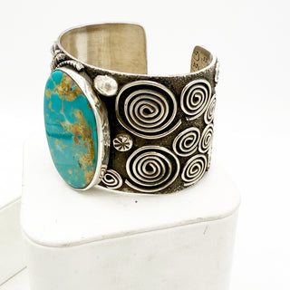 Alex Sanchez "Between Two Worlds" Large Highgrade Royston Cuff