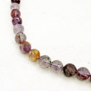 The Anchor Necklace in 10 Stones
