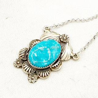 Sierra Bella Botanical Necklace