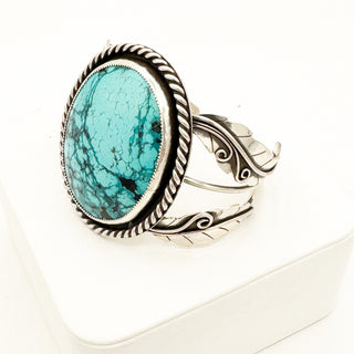Donnalee Shewmake Oversized Hubei Cuff