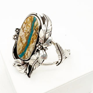 Donnalee Shewmake Oversized Royston Ribbon Cuff